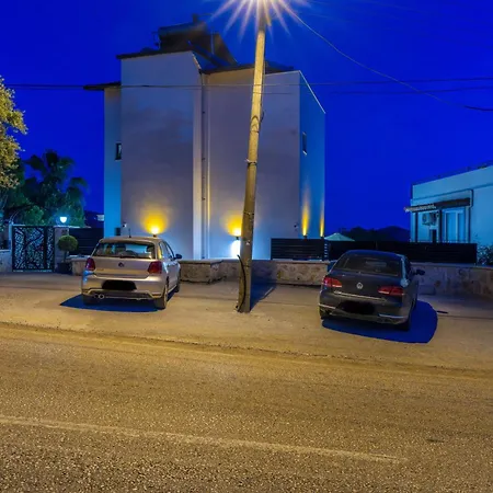 Διαμέρισμα Laren *